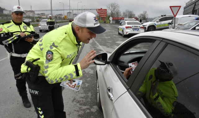 Ordu’da Bayram Trafik Denetimleri Devam Ediyor: Sürücülere Uyarı ve İkram