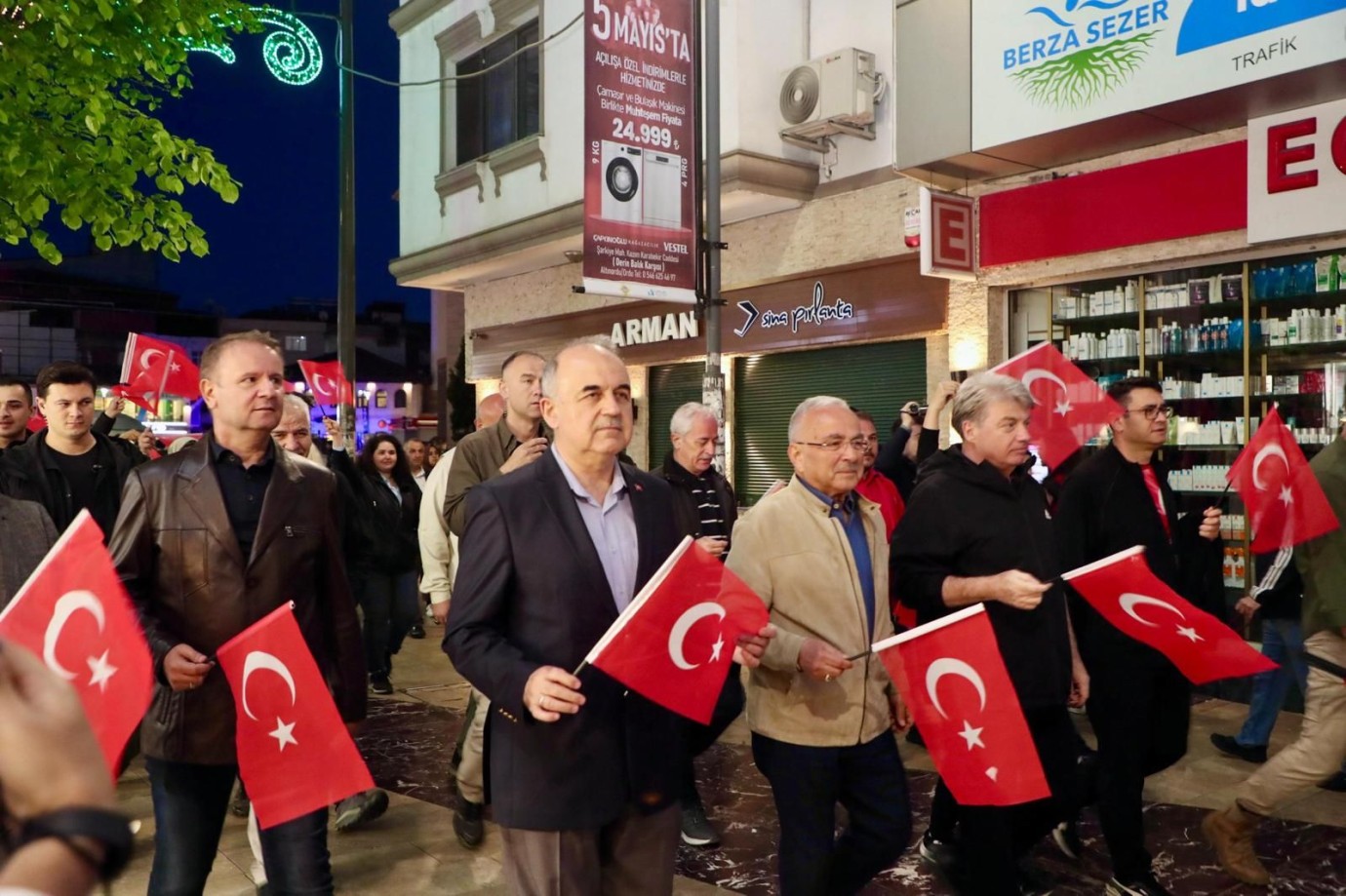 Ordu’da 19 Mayıs Coşkusu: Gençliğin Gücüyle Dalgalandı Ay Yıldızlı Bayrak