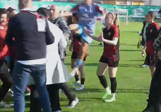 Ünye-Trabzonspor Karşılaşması Öncesi “Uçan Tekme”