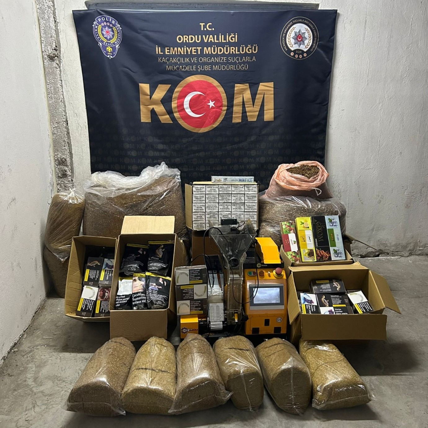 Ordu’da Kaçak Tütün Ve Makaron Operasyonu