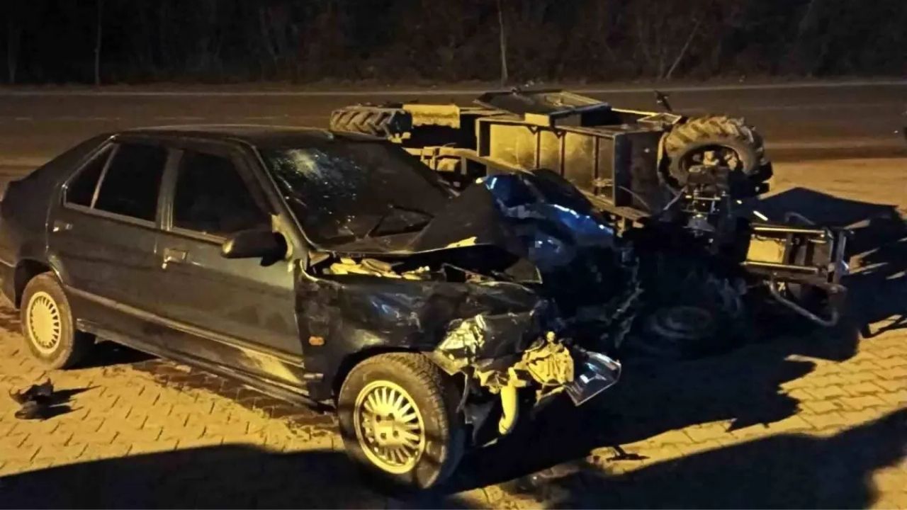 Patpat İle Otomobil Çarpıştı: 2 Kişi Yaralandı