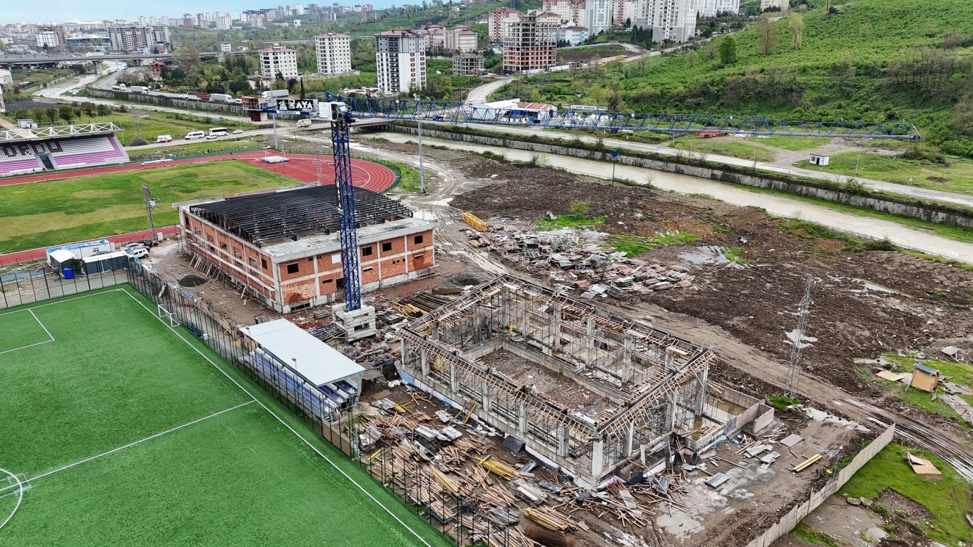 Eskipazar Spor Kompleksi Yükseliyor: Çalışmalar Aralıksız Sürüyor