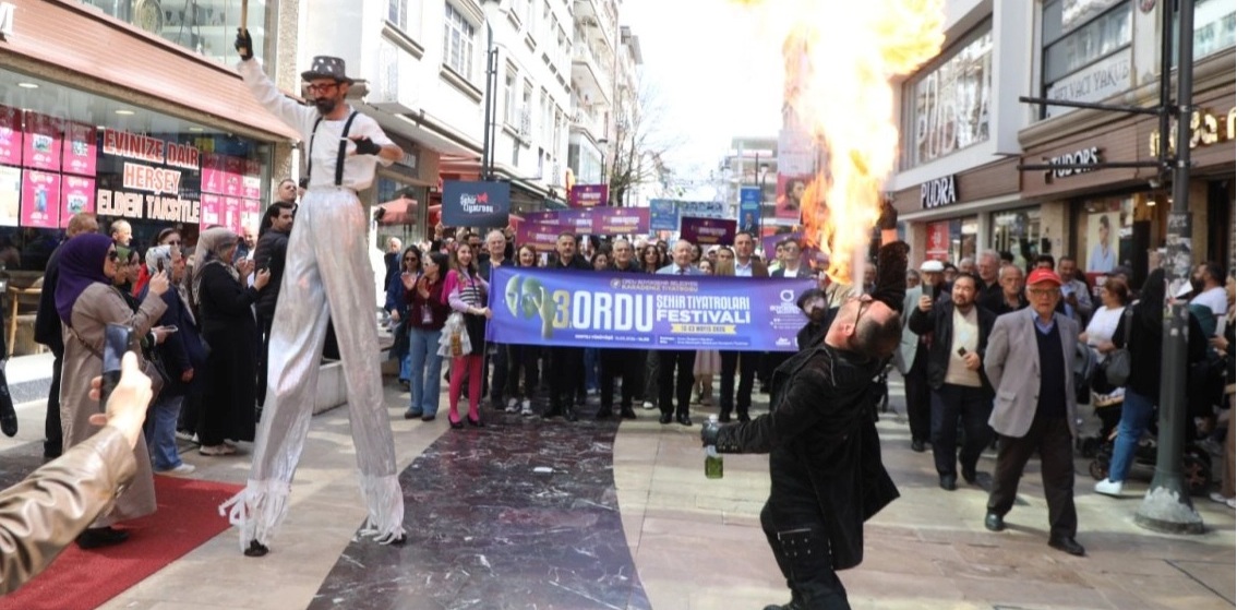 Ordu’da Tiyatro Festivali başladı