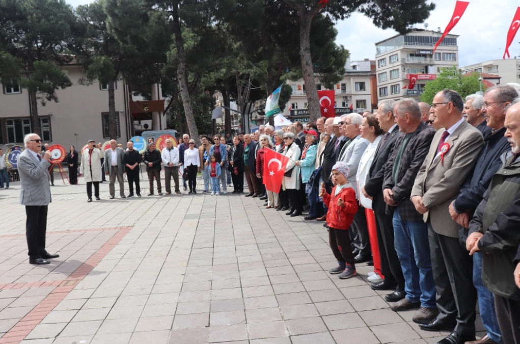 Ünye’de 19 Mayıs İçin Ortak Tören: Siyasi Partiler Ve STK’lar Meydanda Buluştu