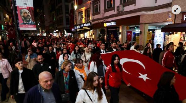 Ordu’da 19 Mayıs Coşkusu Gençlik Yürüyüşü Ve Konserle Kutlandı