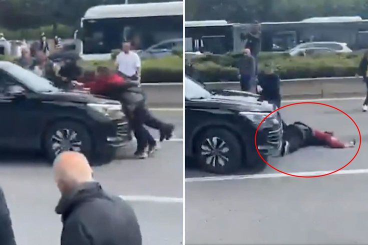 Tahliye Sürecinde CHP Önünde Araç Bir Kadına Çarptı