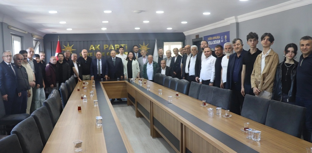 AK Parti Ünye Teşkilatı Bayramlaşma Programında Buluştu