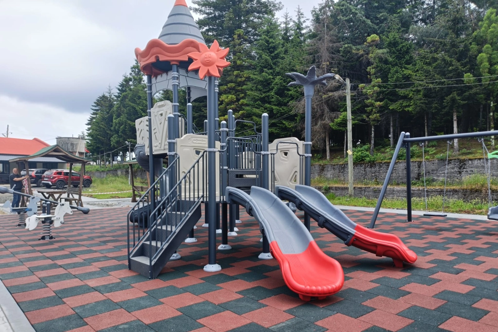 Beşikdüzü’ne 4 Yeni Park ve Spor Alanı