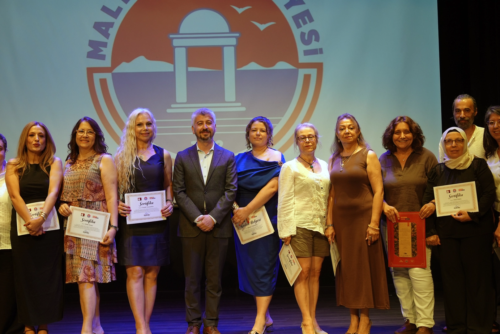 İstanbul'da &Prime;Mahallemizin Kadınları Sinema Yapıyor&Prime; projesinin yeni filmleri beğeni topladı