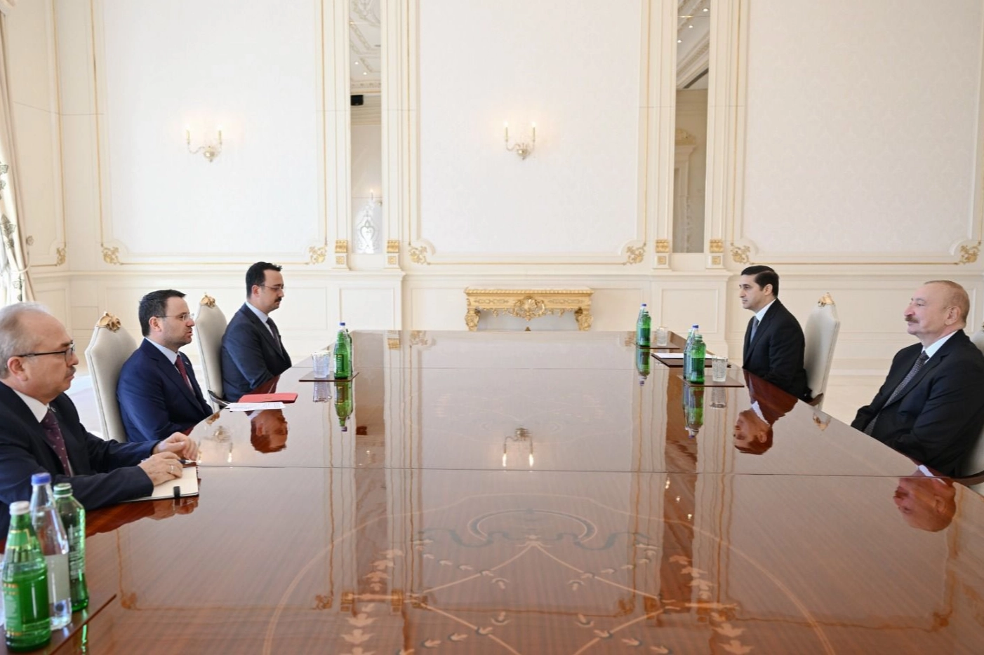 Bakan Gürlek, Azerbaycan’da Aliyev ile Görüştü