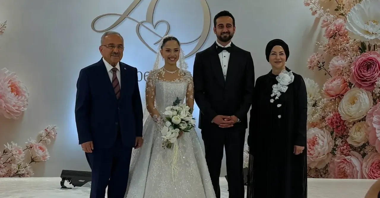 Başkan Güler Ailesinde Mutlu Gün: Zişan Güler ile Ozan Özcan Hayatlarını Birleştirdi