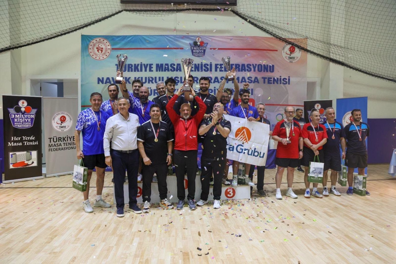 Ordu'da Nefes Kesen Final! Masa Tenisinde Şampiyonlar Kupayı Kaldırdı
