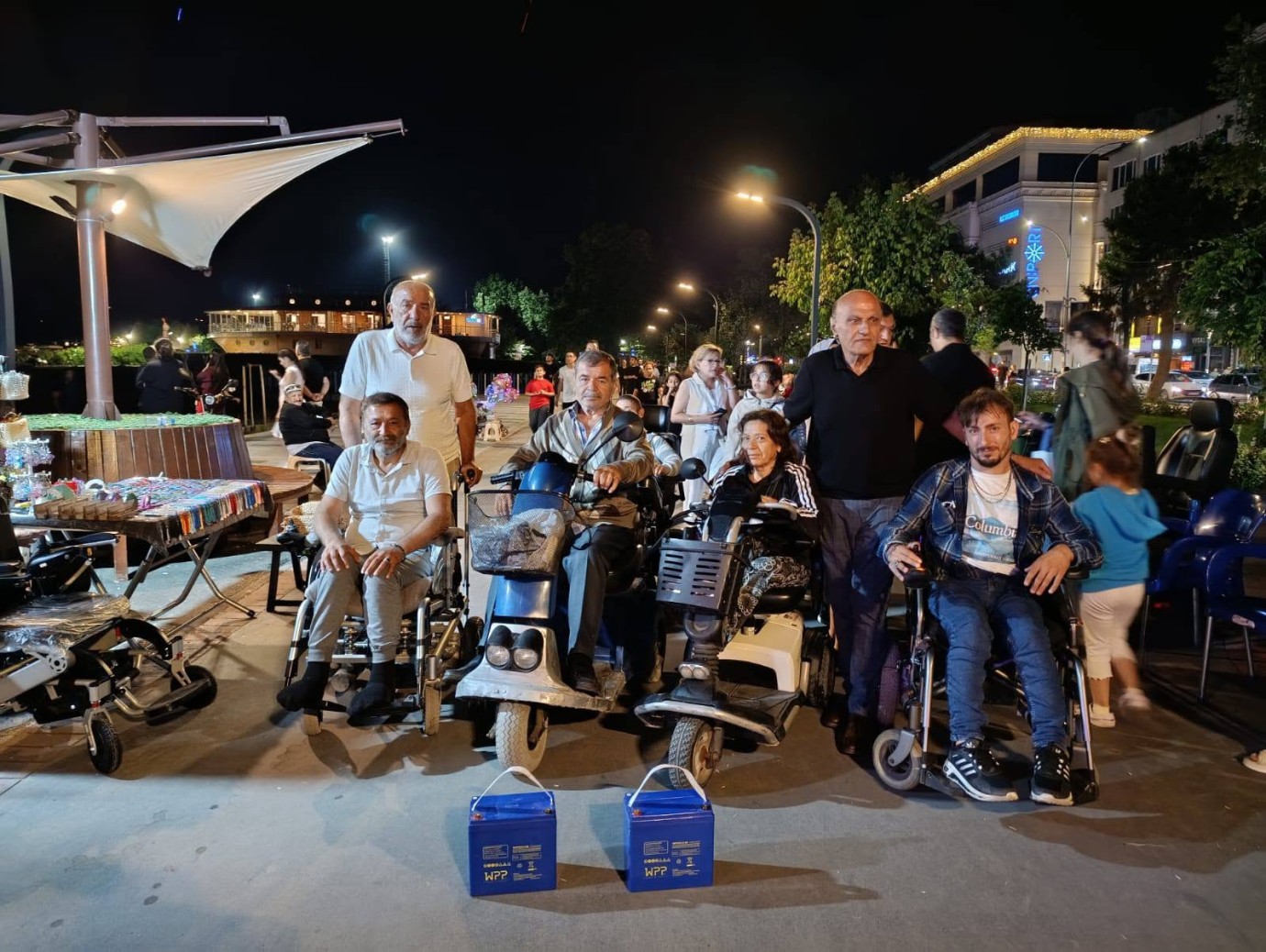 Beyazay Derneği'nden Festivalde Anlamlı Dayanışma: Bağışlarla Engellilere Umut Oluyorlar
