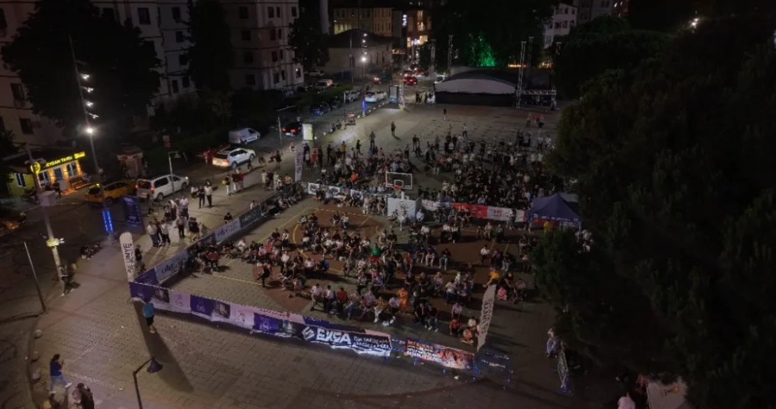 Dünya Kupası Finali Ünye'de Dev Ekranda İzleniyor