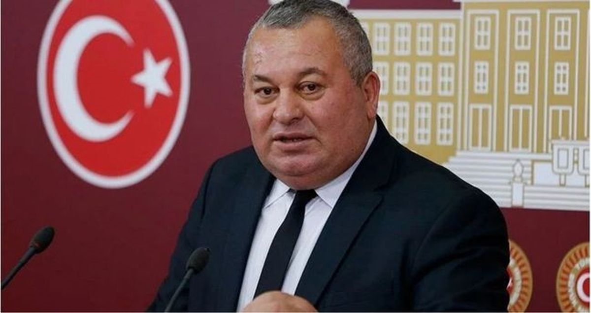 Cemal Enginyurt CHP'den İstifa Etti, Yeni Parti'ye Katıldığını Duyurdu