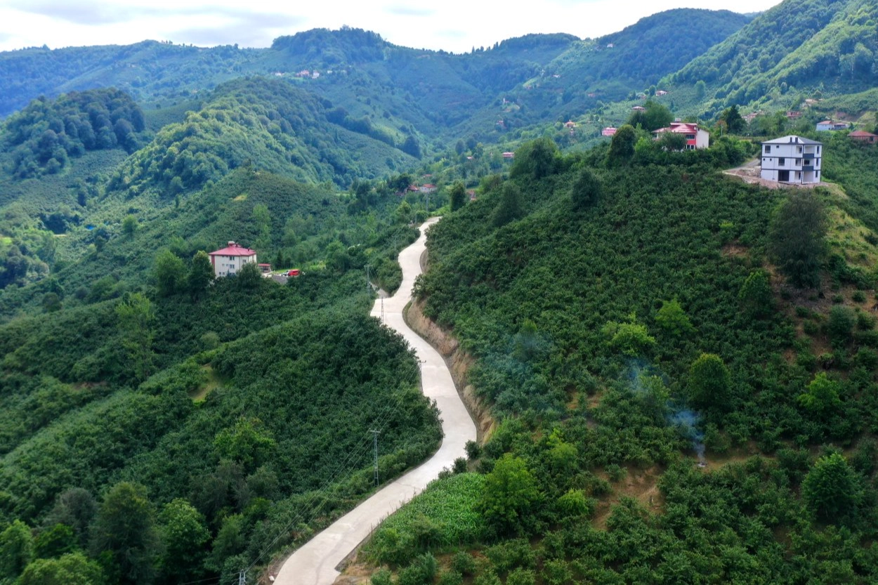 Altınordu Örencik’te Ulaşım Sorunu Beton Yolla Tarih Oluyor