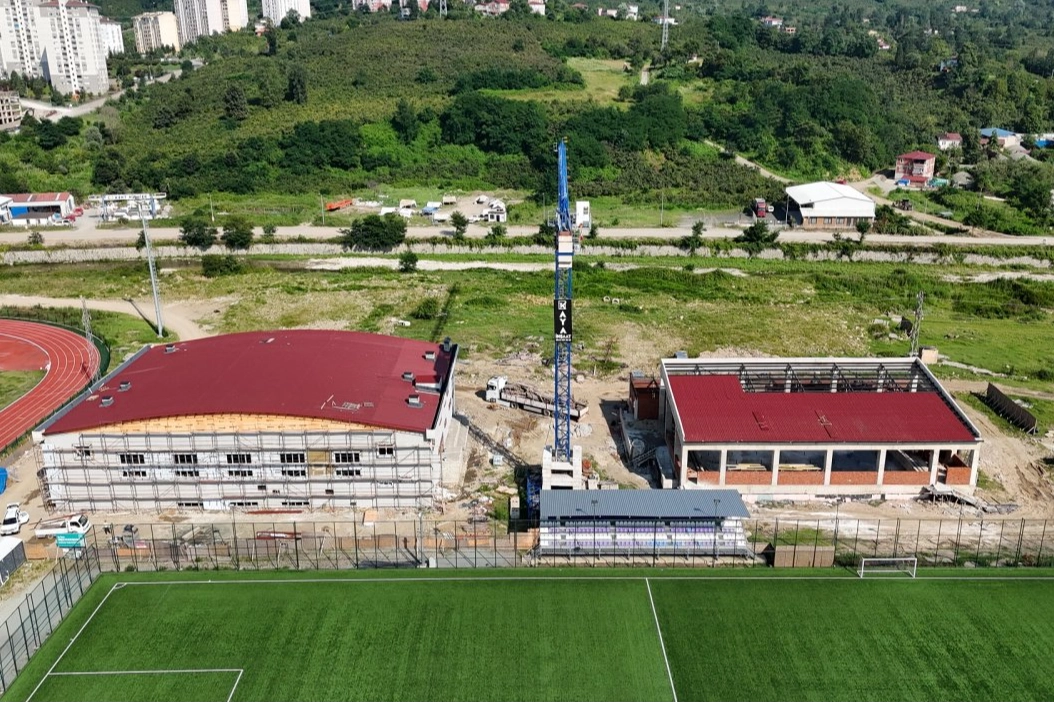 Altınordu’ya Modern Spor Kompleksi Yükseliyor