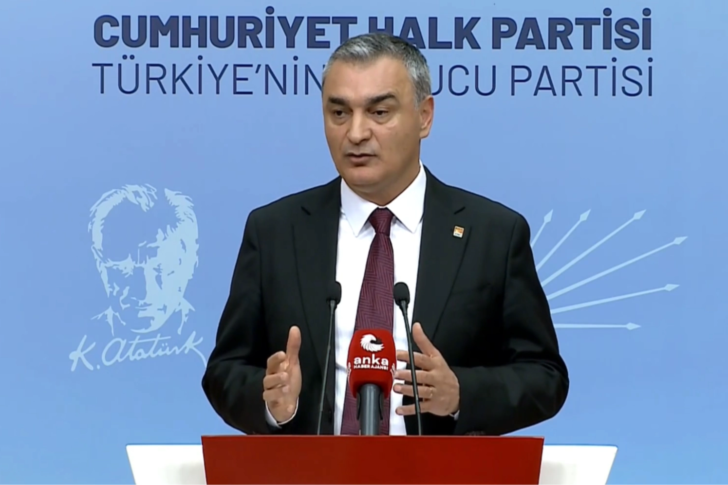 CHP'de kongre hazırlıkları hızlandı... 8 ile daha yeni il başkanı atandı