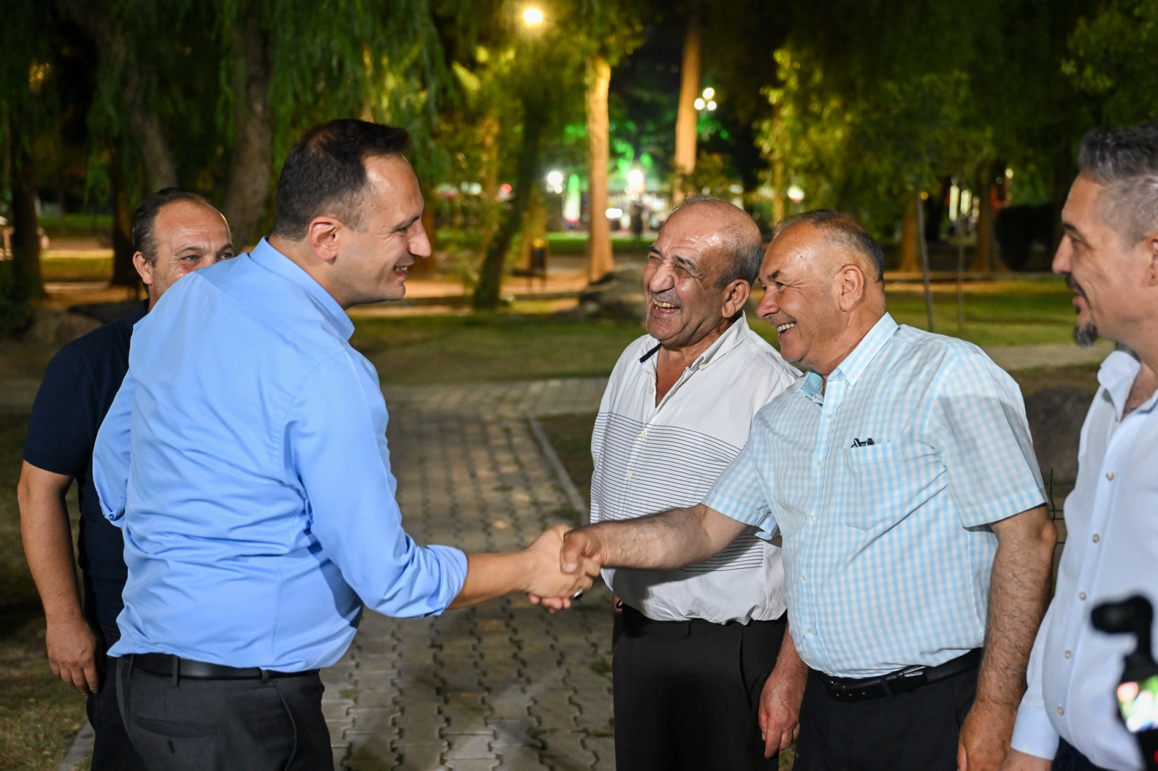 Başkan Eşki Çamdibi’nde Vatandaşlarla Buluştu