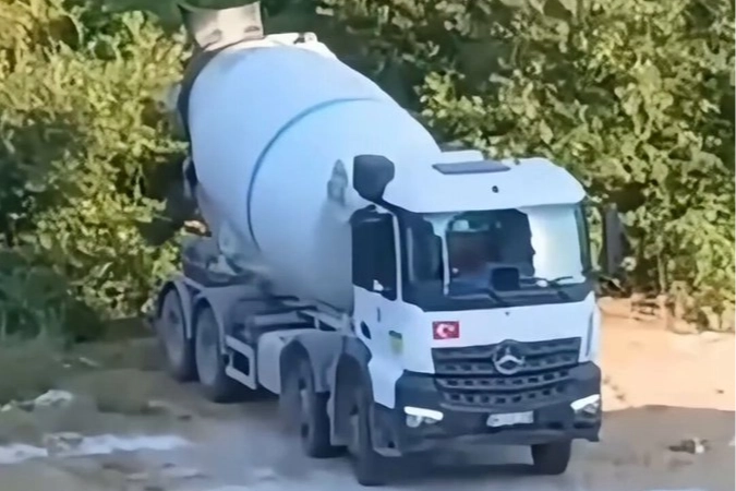 Bursa Nilüfer'de beton mikserinden kamu alanına döküme 150 bin TL ceza