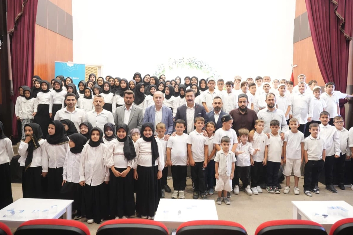 Başkan Özel: Türkiye'nin en büyük gücü milli ve manevi değerlerle yetişen nesillerdir