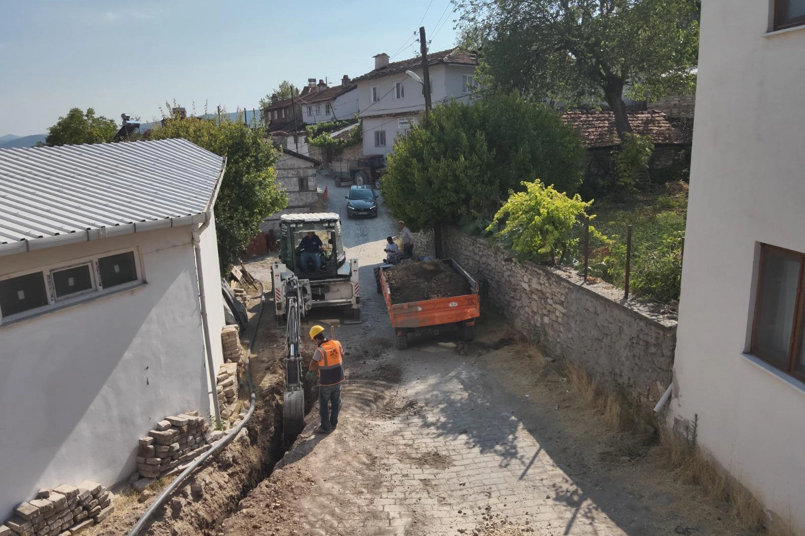 Bursa’da kırsal mahallelerin altyapısı güçleniyor