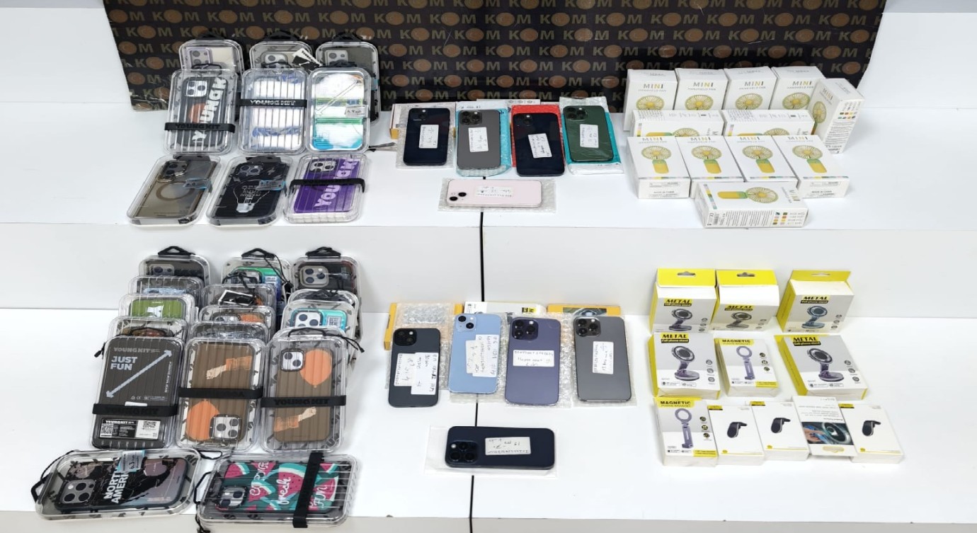 Kaçak Telefon Operasyonu: 67 Ürün Ele Geçirildi