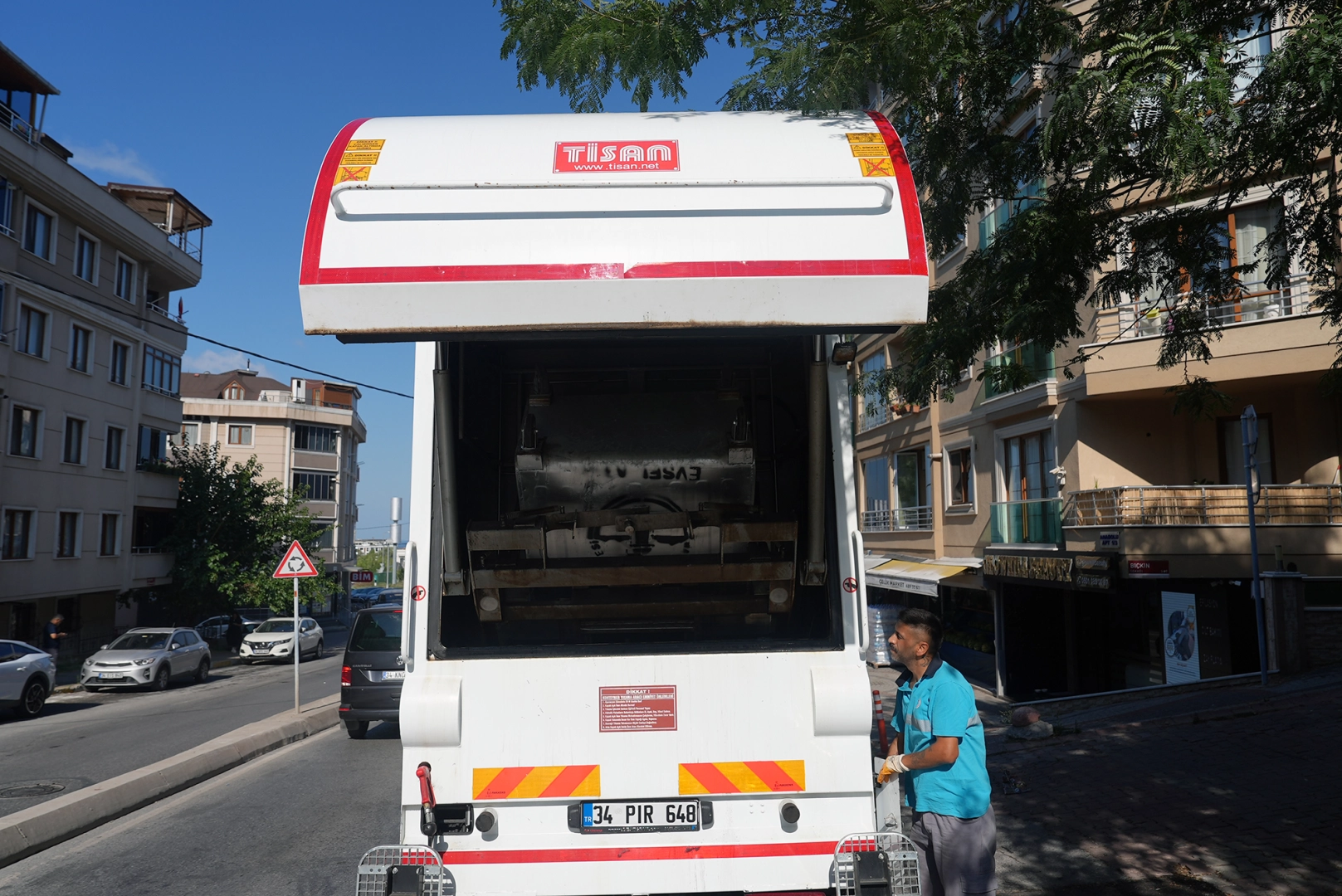 İstanbul Maltepe'de toplu temizlik çalışması