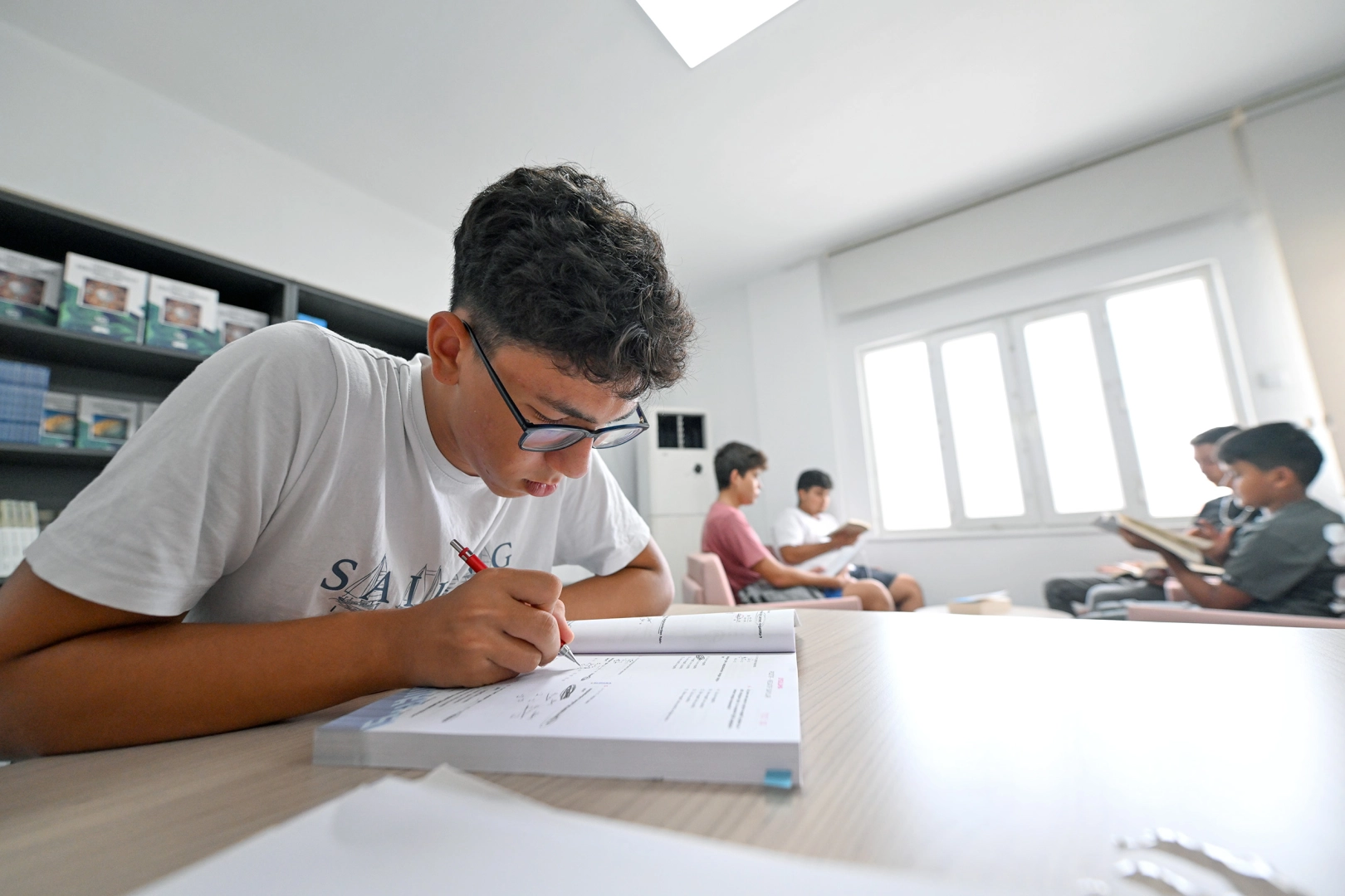 Mersn Aydıncık okuma salonu öğrencilerin gözdesi