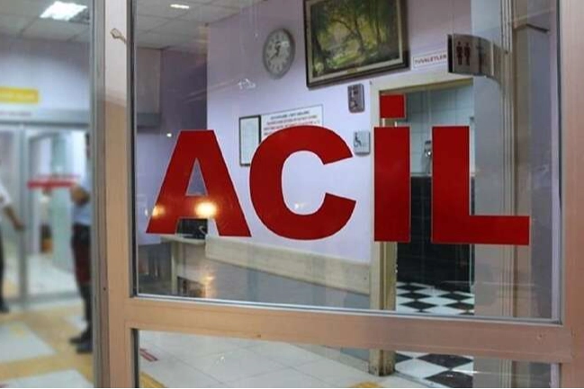 Zeytinburnu açıklarında gemide zehirlenme paniği! 4 kişi hastanede