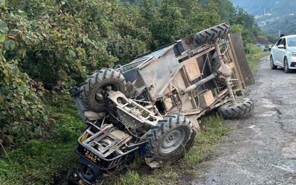 Kabataş'ta Patpat Kazası: 2 Kişi Yaralandı