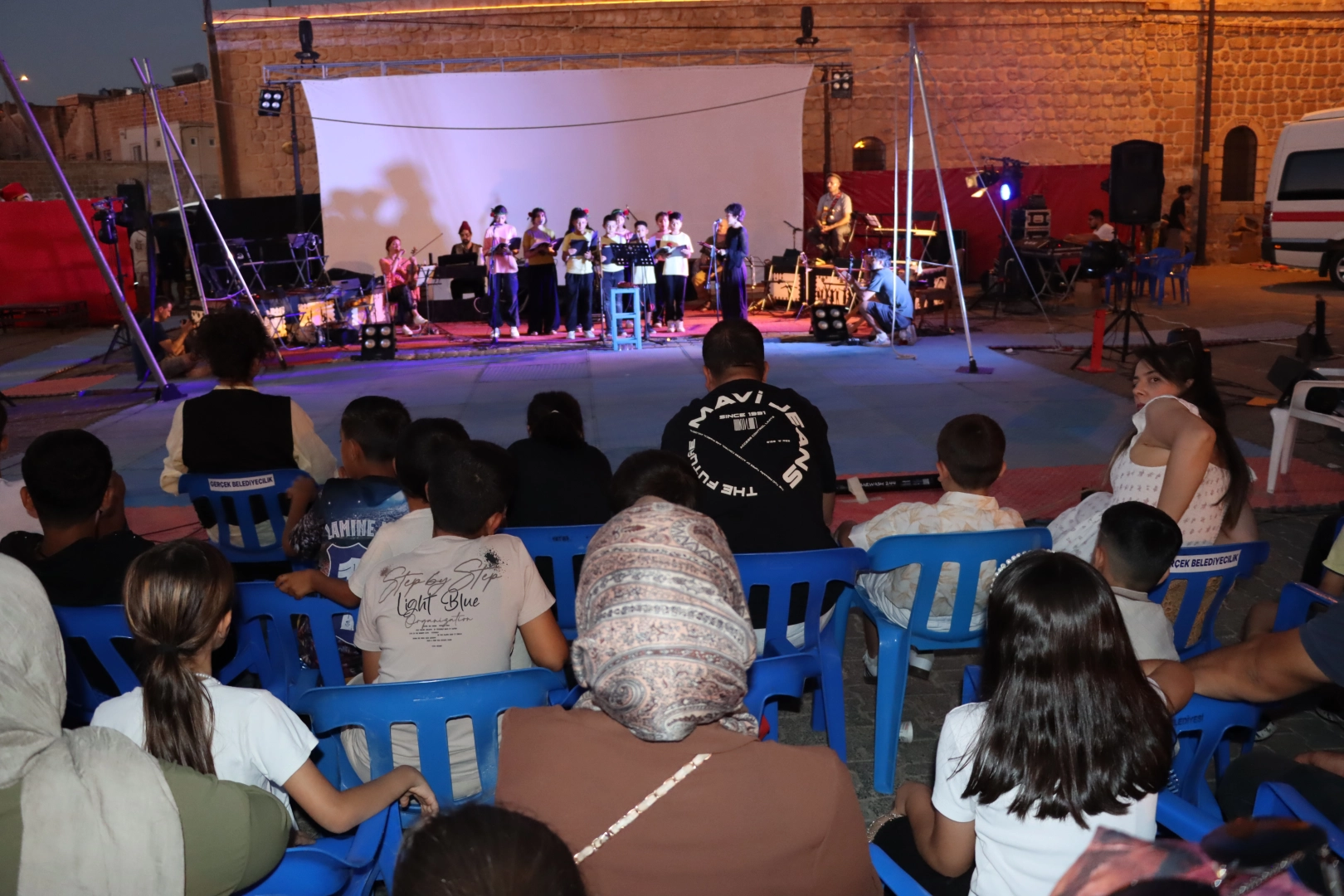 Midyat’ta çocuklar sanatla buluştu