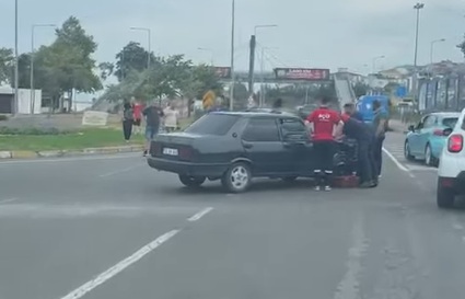 Ünye Otogar Kavşağında İki Araç Çarpıştı