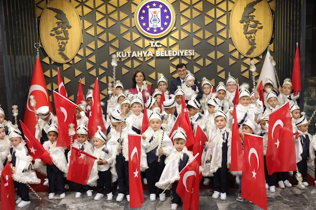 Kütahya’da 48 çocuk için geleneksel sünnet şöleni