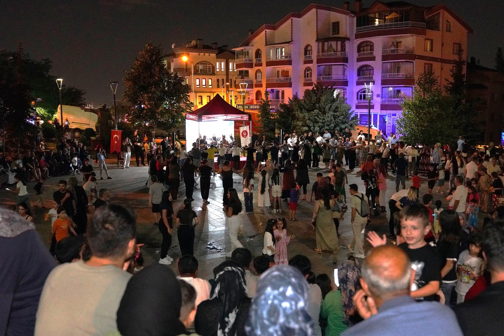 Keçiören’de Park Konserlerine Yoğun İlgi