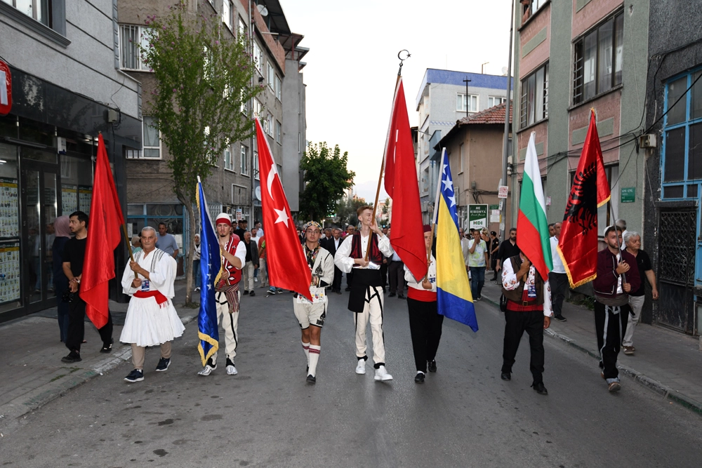 Bursa'da Balkan coşkusu Osmangazi’yi sardı