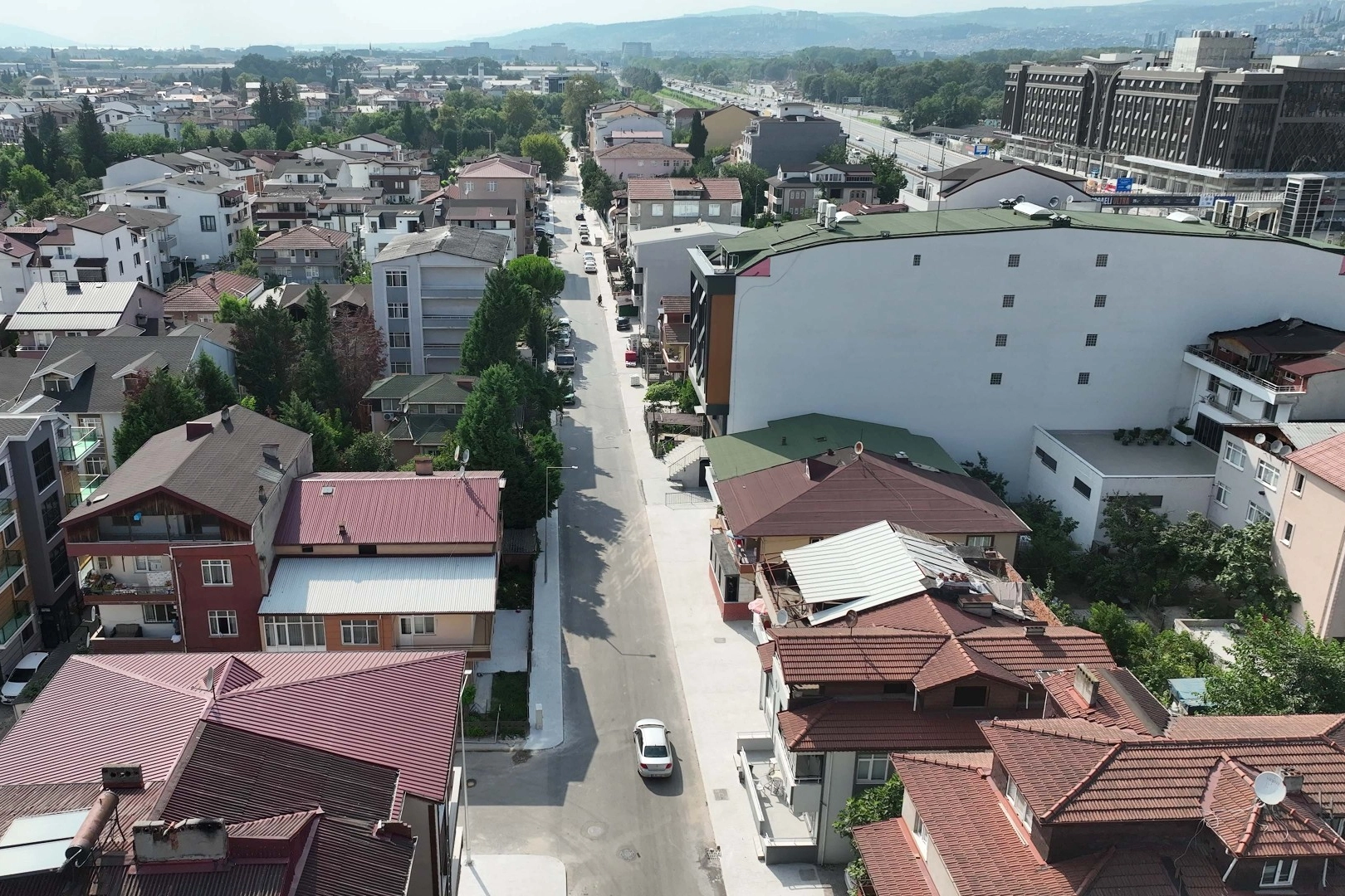 Kartepe’de yollar yenilendi, ulaşım rahatladı