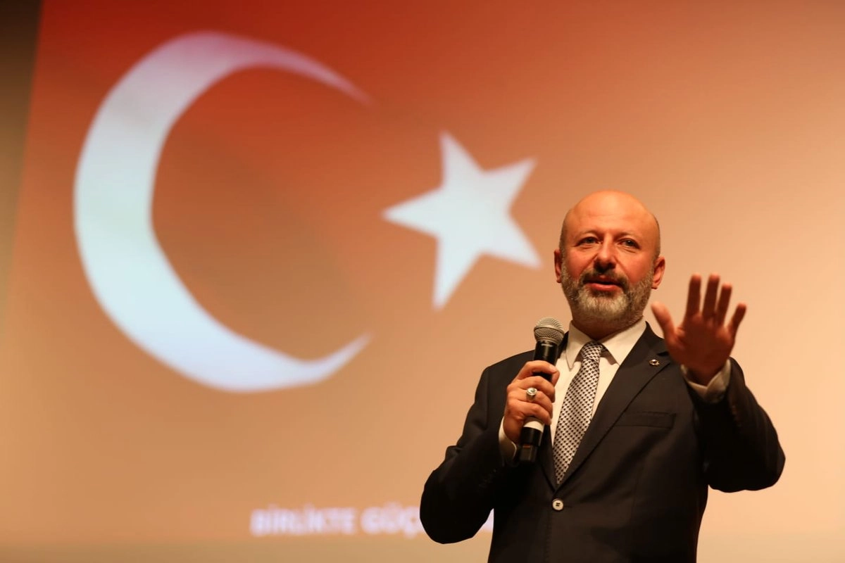 Ahmet Çolakbayrakdar: &Prime;Tarihimiz zaferlerle dolu&Prime;