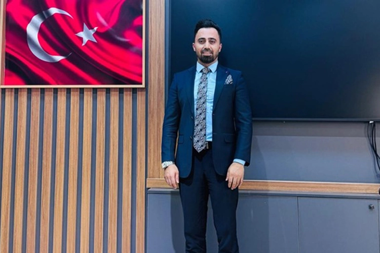 Ağrılı akademisyen Suat Polat, Ağrı’nın en genç profesörlerinden biri oldu