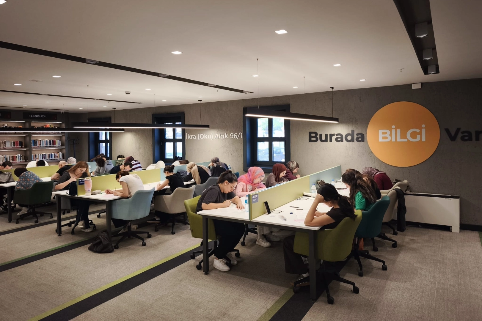 Bursa Yıldırım’da gençlere KPSS desteği