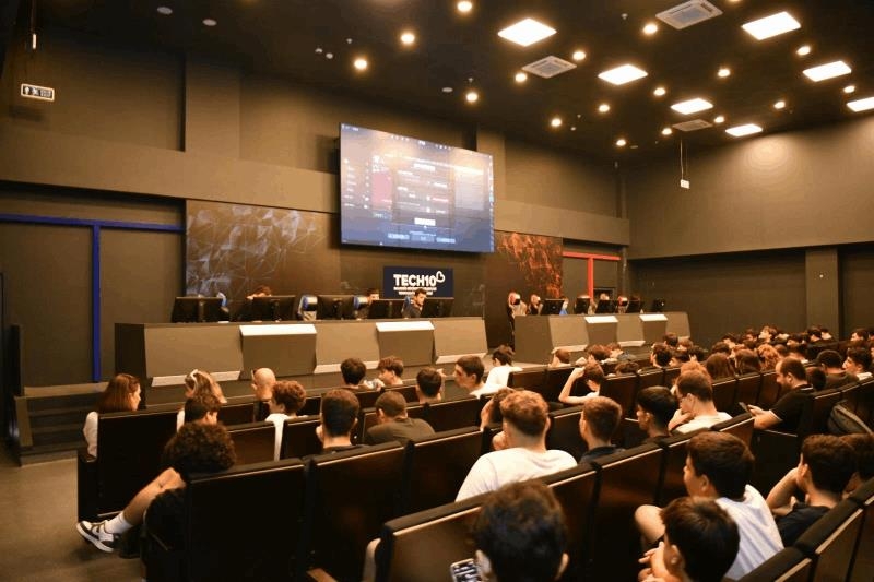 Balıkesir’de Zafer Bayramı Coşkusu E-Spor Turnuvasıyla Taçlandı