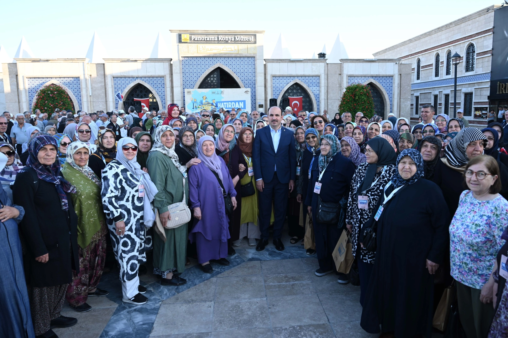 Konya'da “Hatırdan Hatıraya&Prime; kültür turu ilgi görüyor