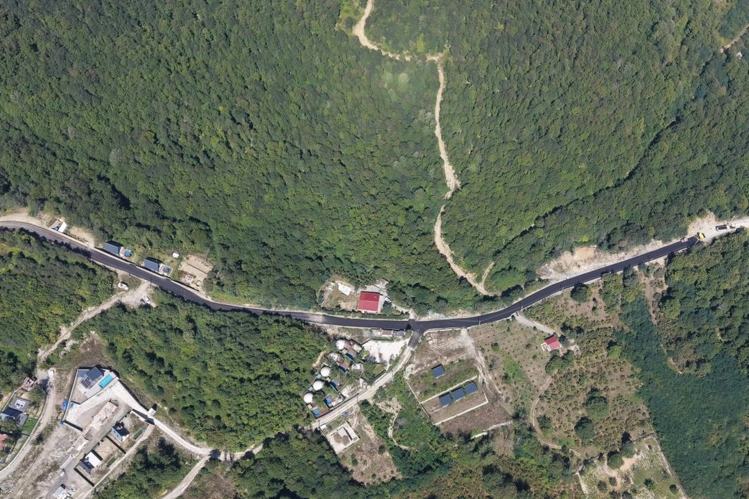 Sakara Sapanca’da Büyükşehir'den seri asfalt çalışmaları