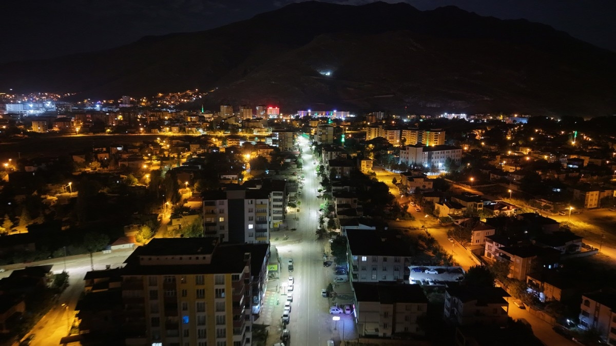 Elbistan’da Yenilenen Yollar Ulaşım Konforunu Artırdı