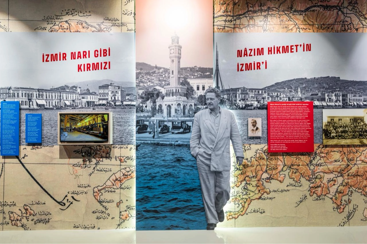 Nâzım Hikmet sergisi İzmir'de açıldı