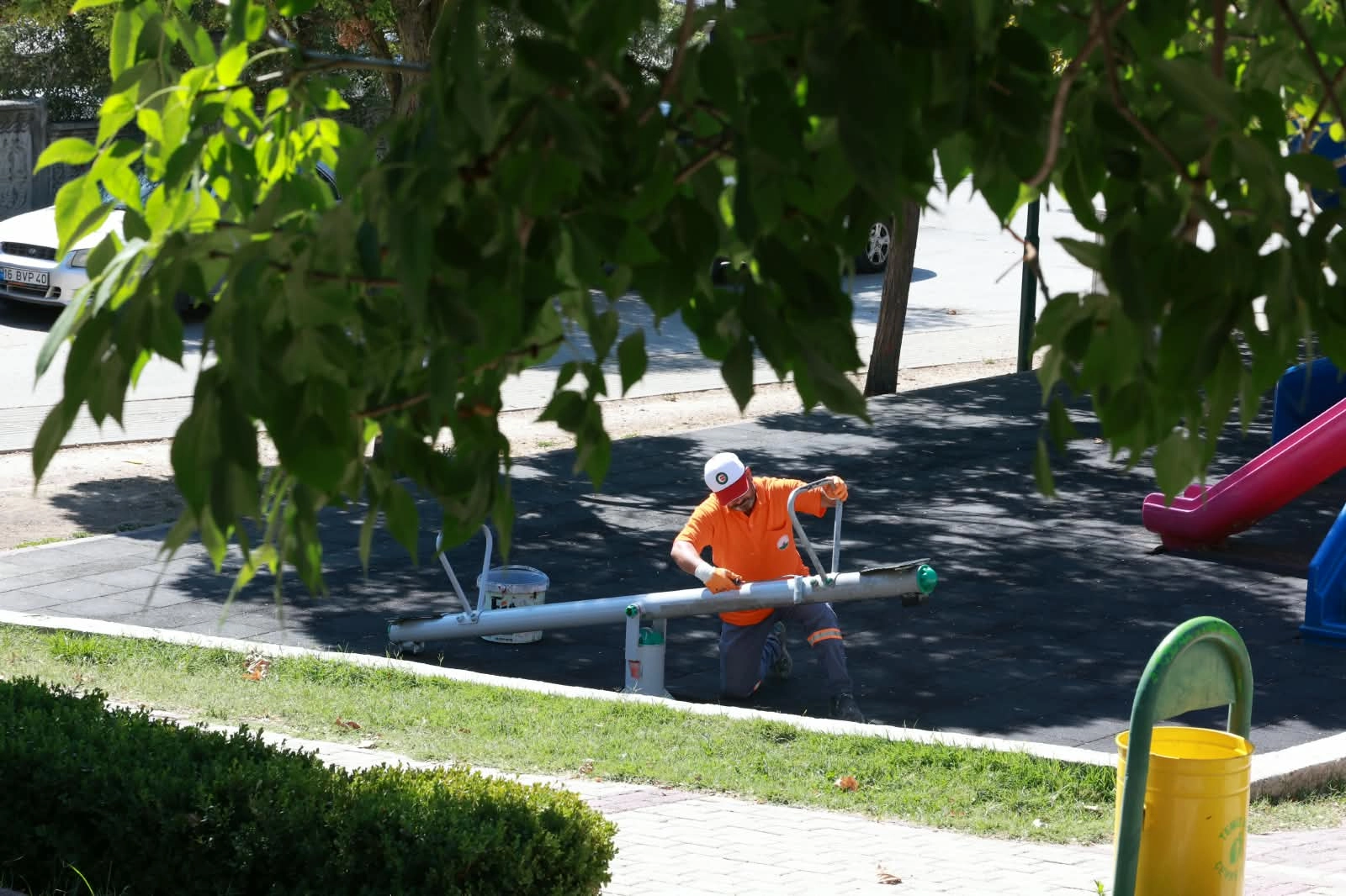 Bursa'da Osmangazi’de parklara yeni soluk