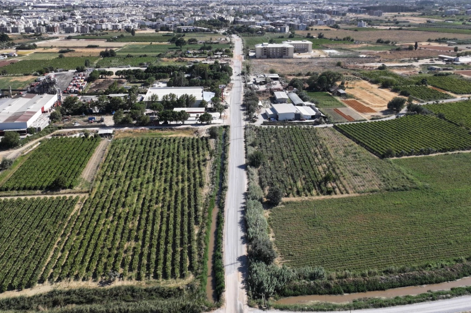 Manisa Muradiye’nin yollarına Büyükşehir konforu