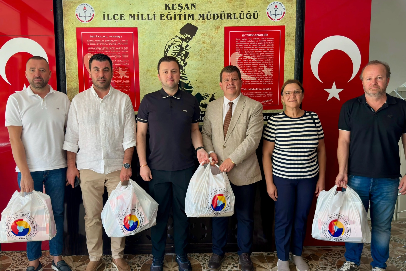 Keşan TSO’dan öğrencilere kırtasiye desteği