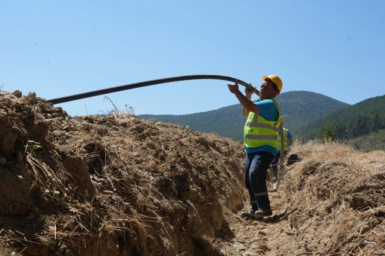 Balıkesir’de kırsala altyapı hizmet yağmuru