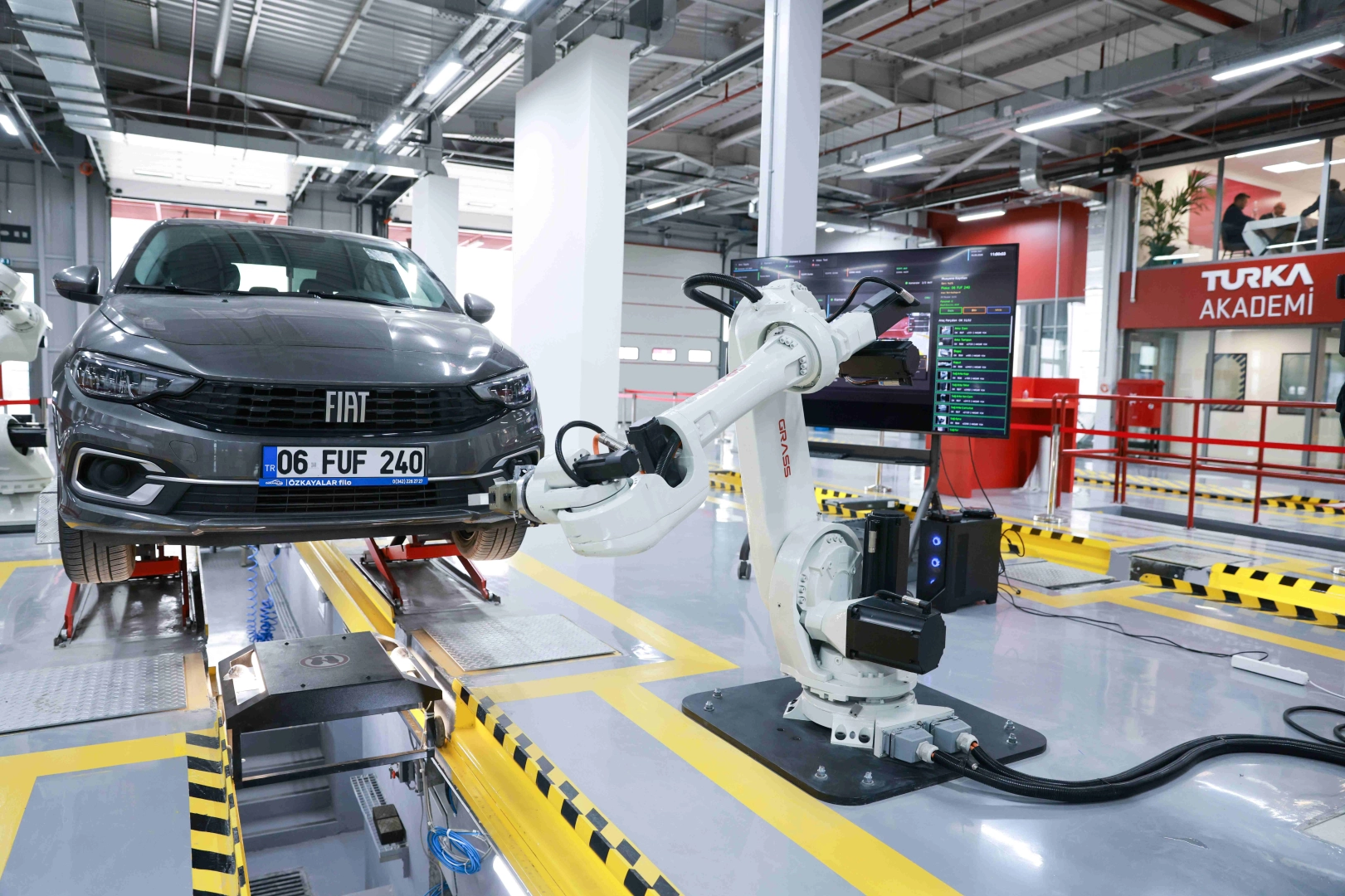 TURKA’dan araç muayenesinde yapay zekâ ve robotik hamle